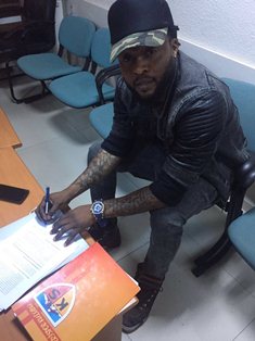 (Photo Confirmation) : Raheem Lawal Signs Contract With Kayserispor